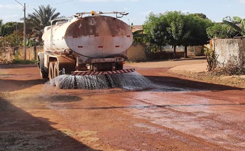 Vereadora Sibeli Ptb Solicitou Um Caminh O Pipa Para Aguar As Ruas Da